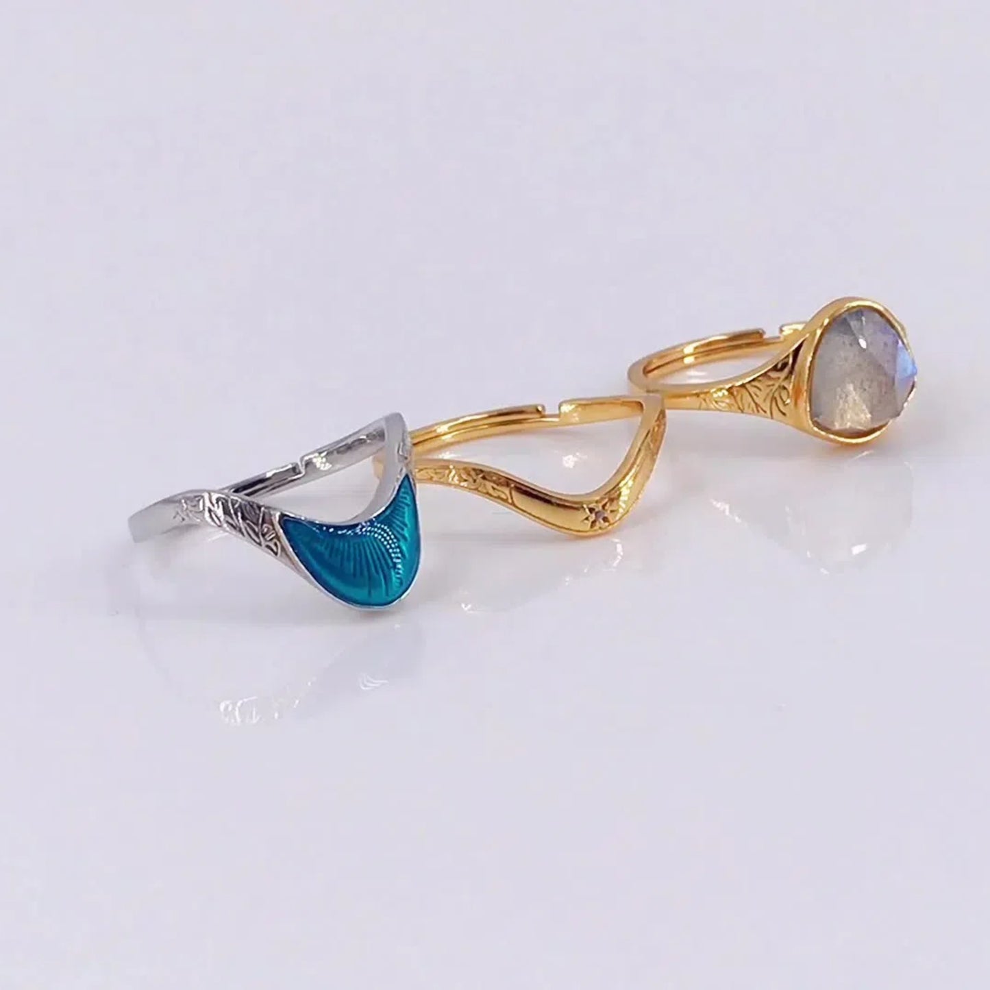 Sun, Moon & Star – Adjustable Celestial Rings with Labradorite